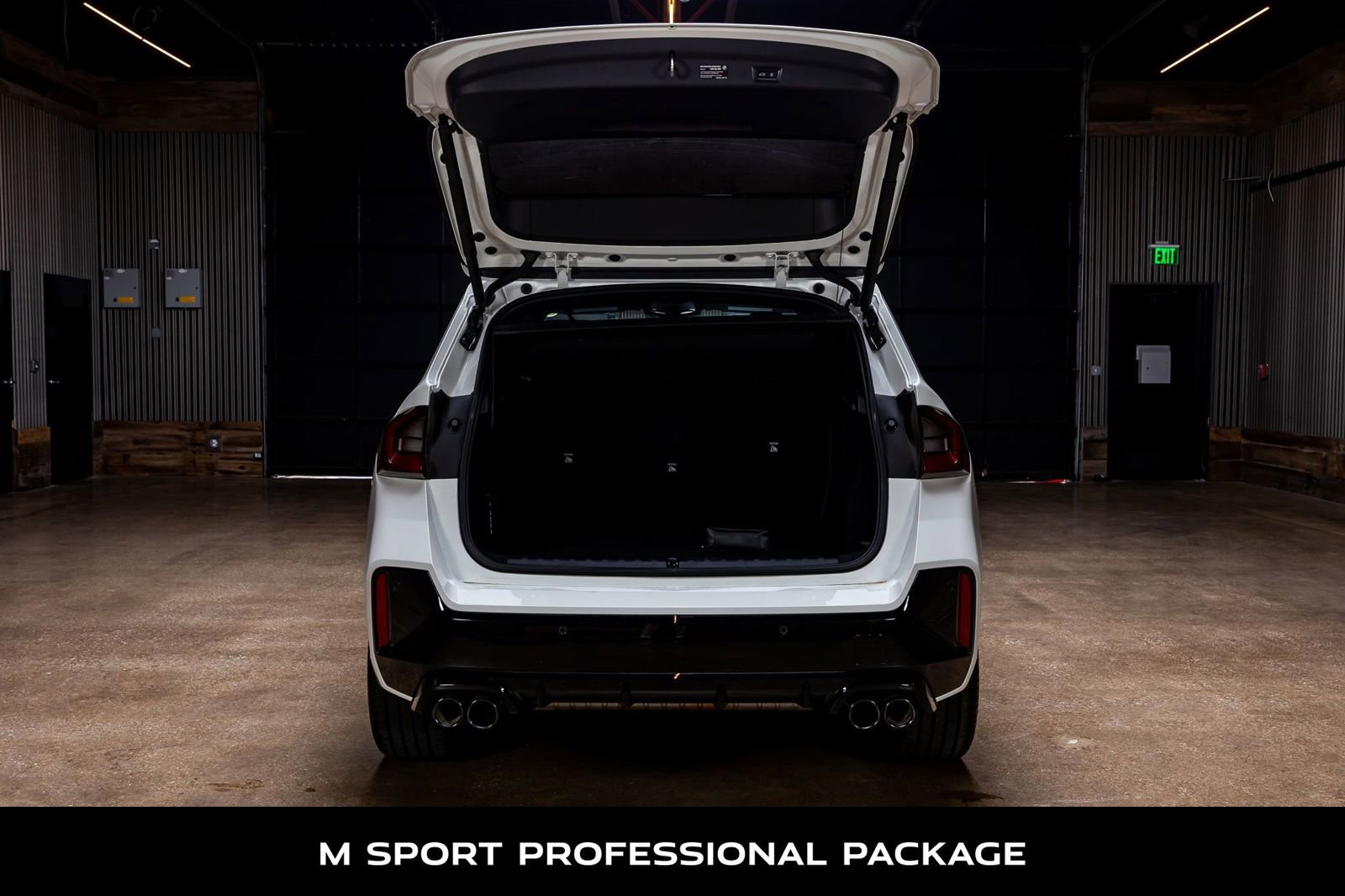 Used 2025 BMW X1 M35i w/ Premium Package image 8