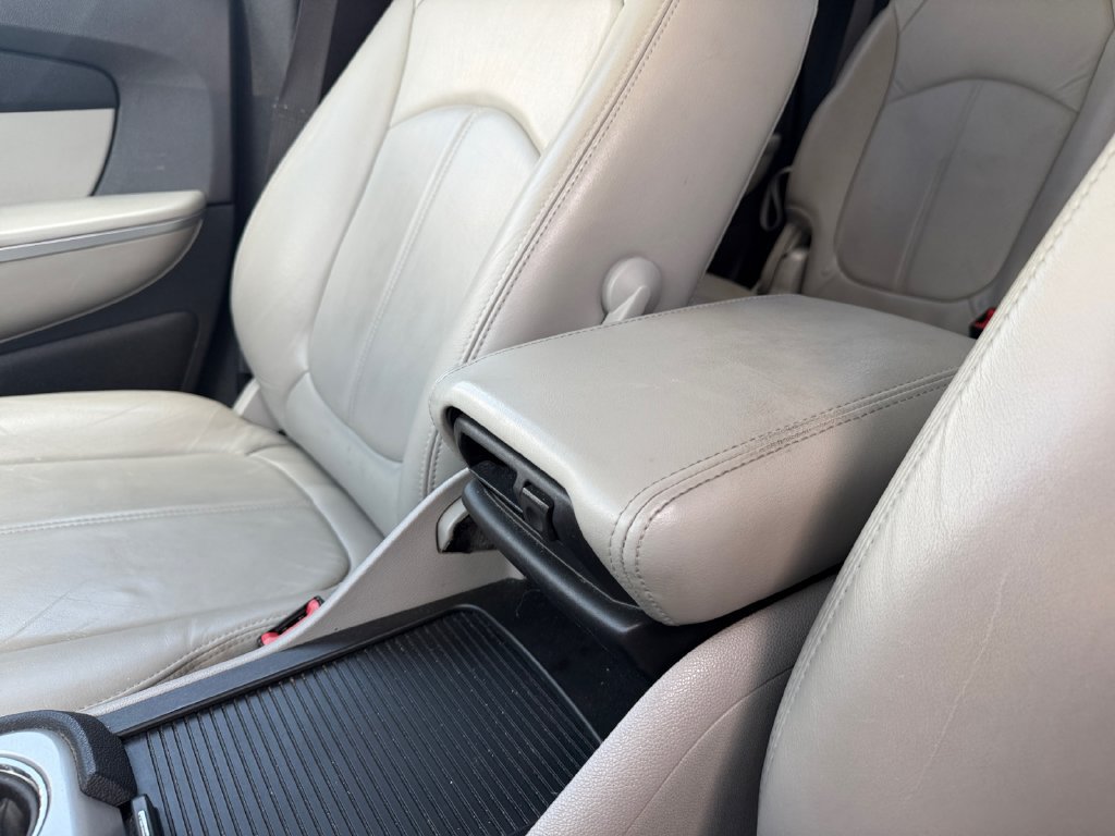 Used 2012 GMC Acadia SLT AWD/4WD image 29