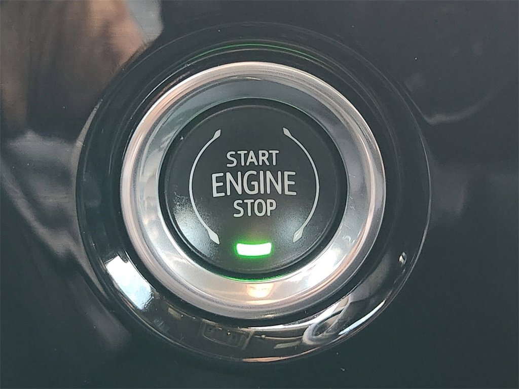 Used 2024 Chevrolet Silverado 1500 LT image 23