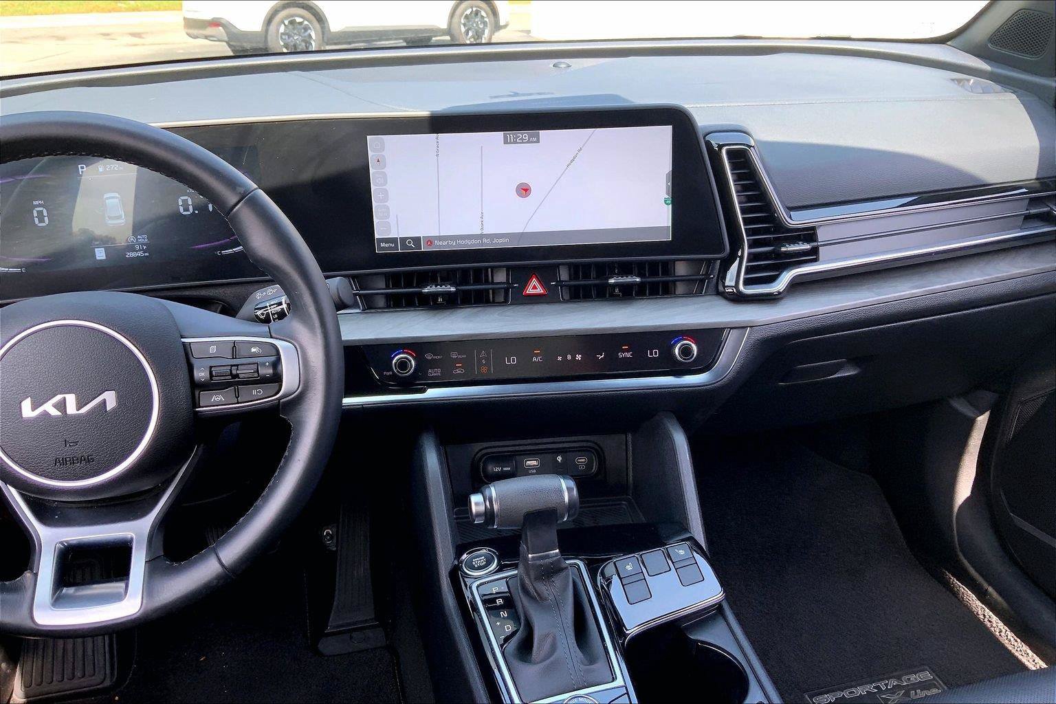 Used 2024 Kia Sportage X-Line w/ X-Line Premium Package AWD/4WD image 6