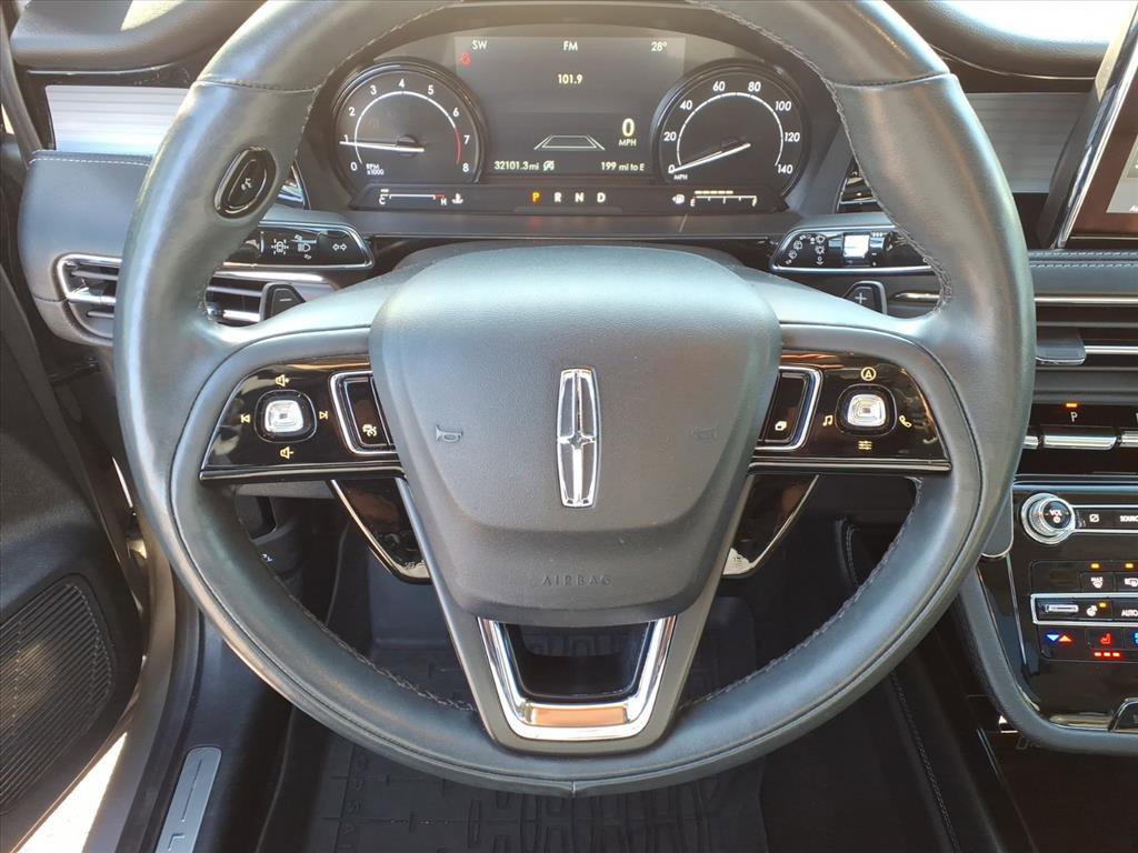 Used 2022 Lincoln Corsair AWD w/ Premium Package image 13