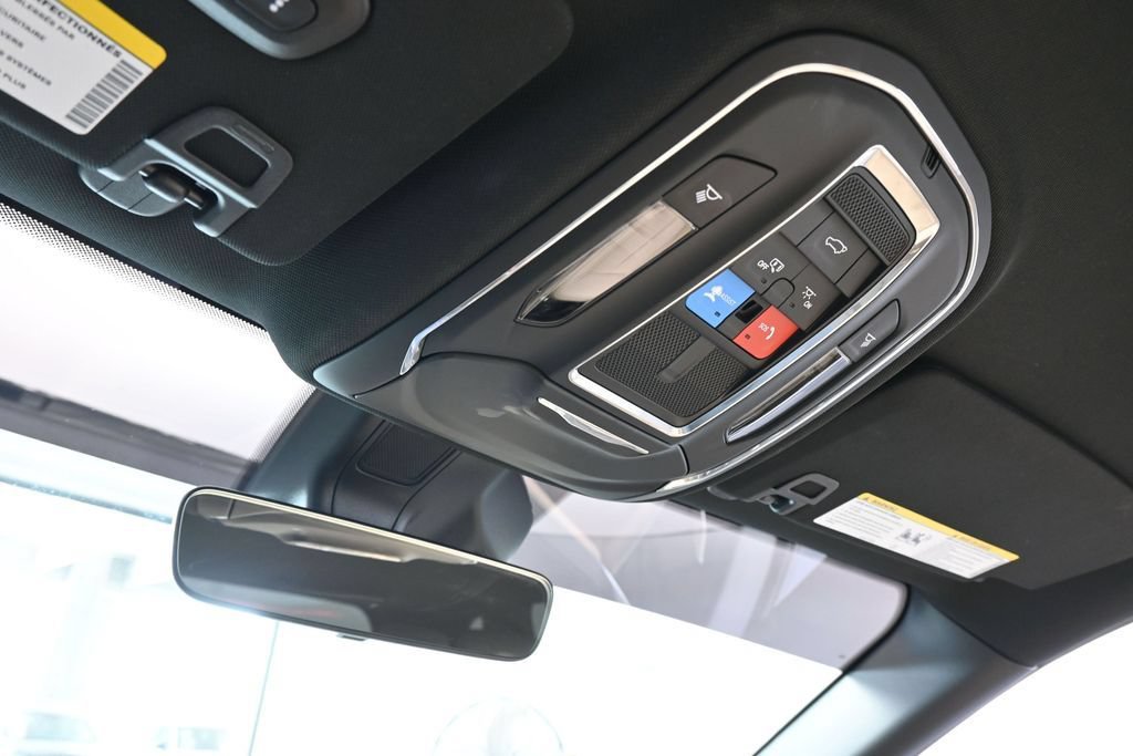 Used 2026 Jeep Grand Cherokee Limited RWD image 24