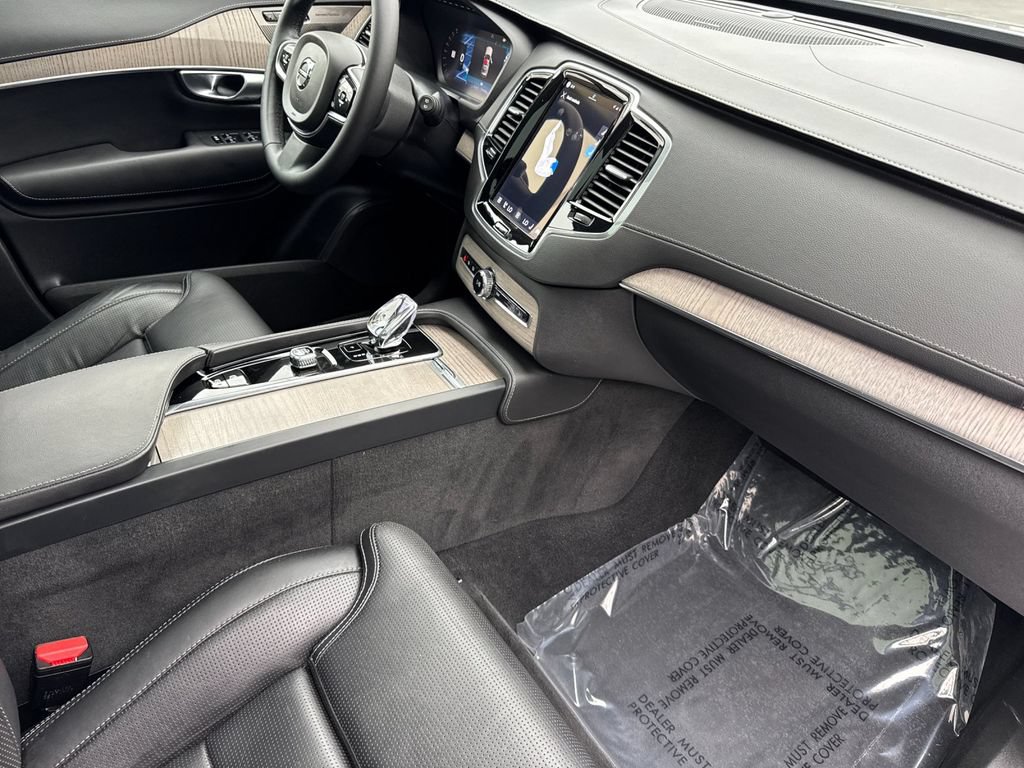 Certified 2024 Volvo XC90 B6 Ultimate AWD/4WD image 16