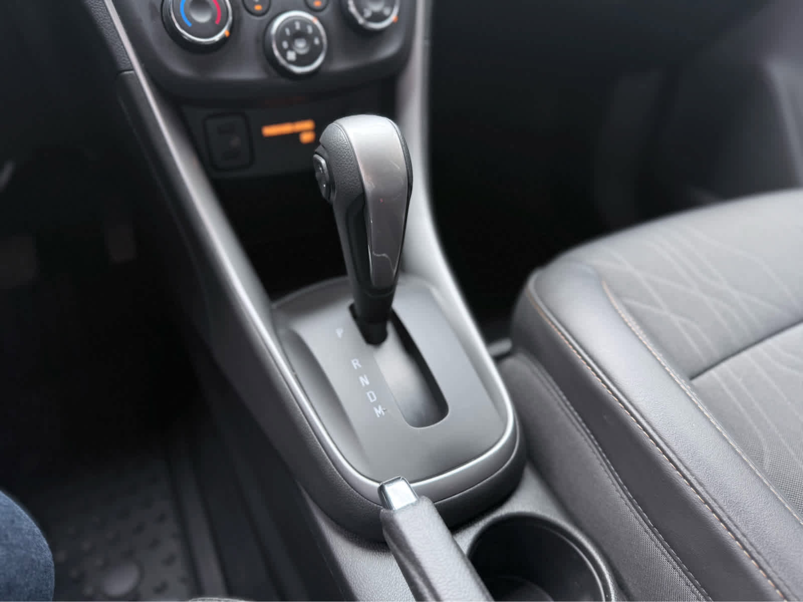 Used 2022 Chevrolet Trax LT w/ LT Convenience Package image 27