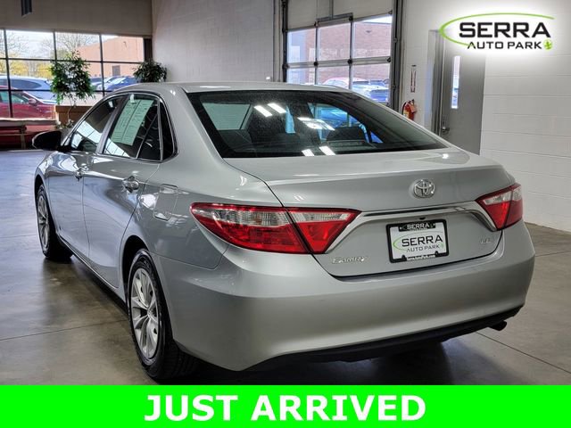 Used 2016 Toyota Camry LE FWD image 7