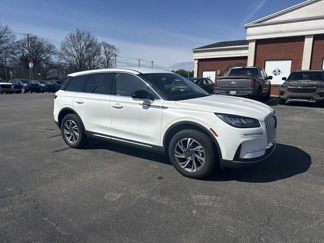 Used 2025 Lincoln Corsair Premiere image 11