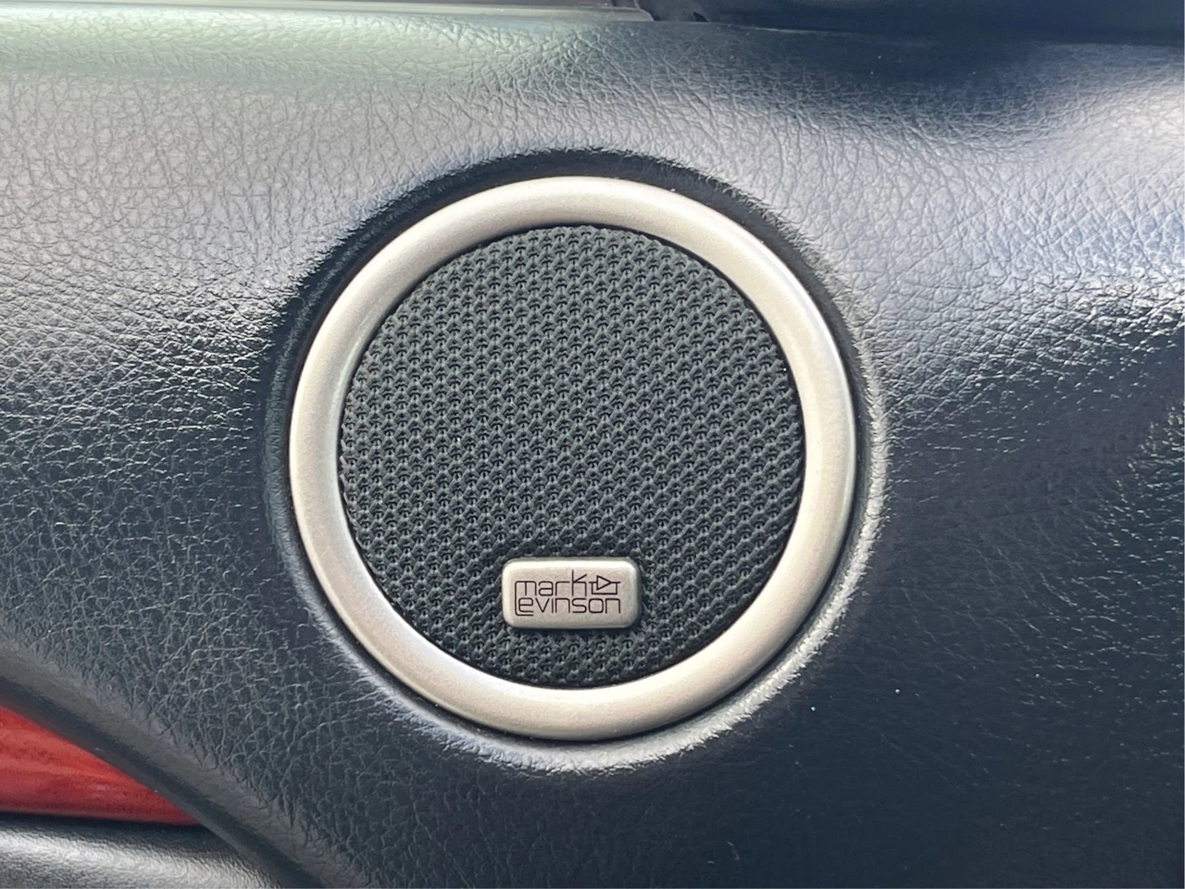 Used 2002 Lexus SC 430 Convertible image 38