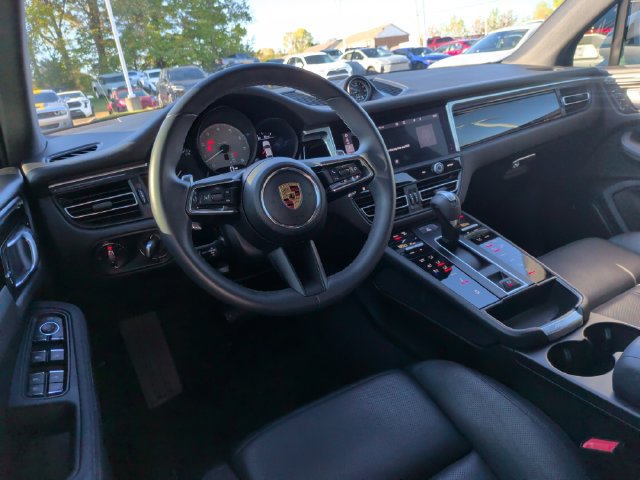 Used 2022 Porsche Macan S AWD/4WD image 28