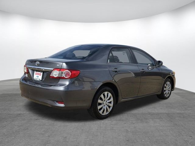 Used 2013 Toyota Corolla LE image 4