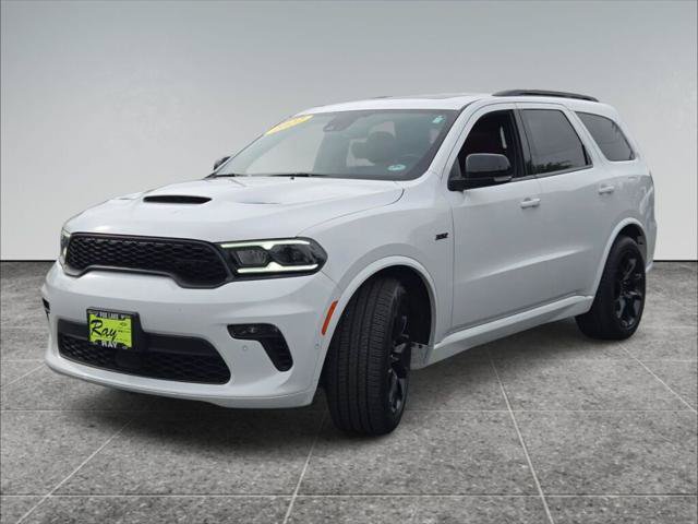 Certified 2022 Dodge Durango SRT w/ Premium Interior Group AWD/4WD image 4