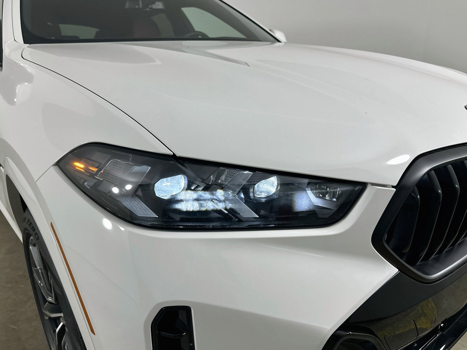 New 2027 BMW X6 xDrive40i AWD/4WD image 9