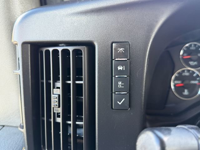 Used 2021 Chevrolet Express 2500 w/ Driver Convenience Package image 17