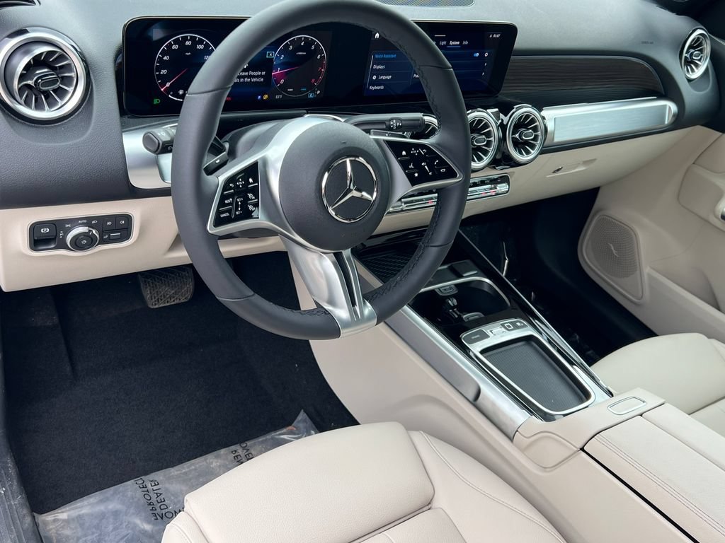 New 2026 Mercedes-Benz GLB 250 4MATIC image 18