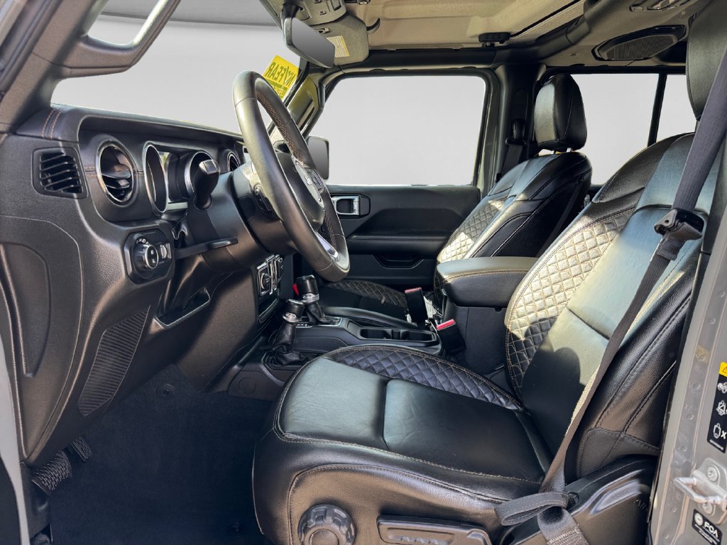 Used 2023 Jeep Gladiator Overland AWD/4WD image 18