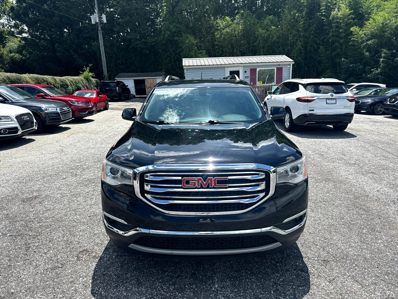Used 2019 GMC Acadia SLT FWD image 2