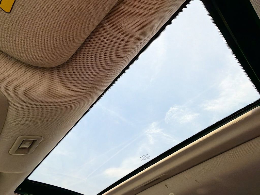 Used 2020 Nissan Pathfinder Platinum image 26