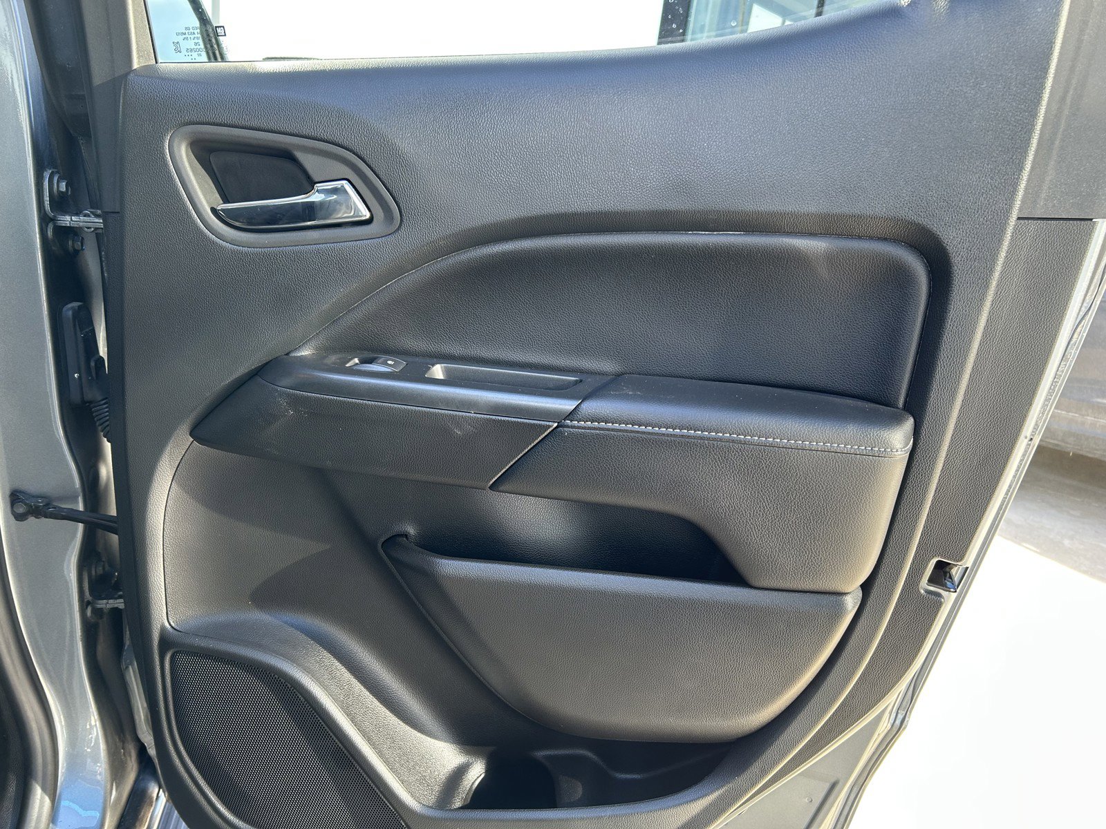 Used 2022 GMC Canyon Elevation image 18