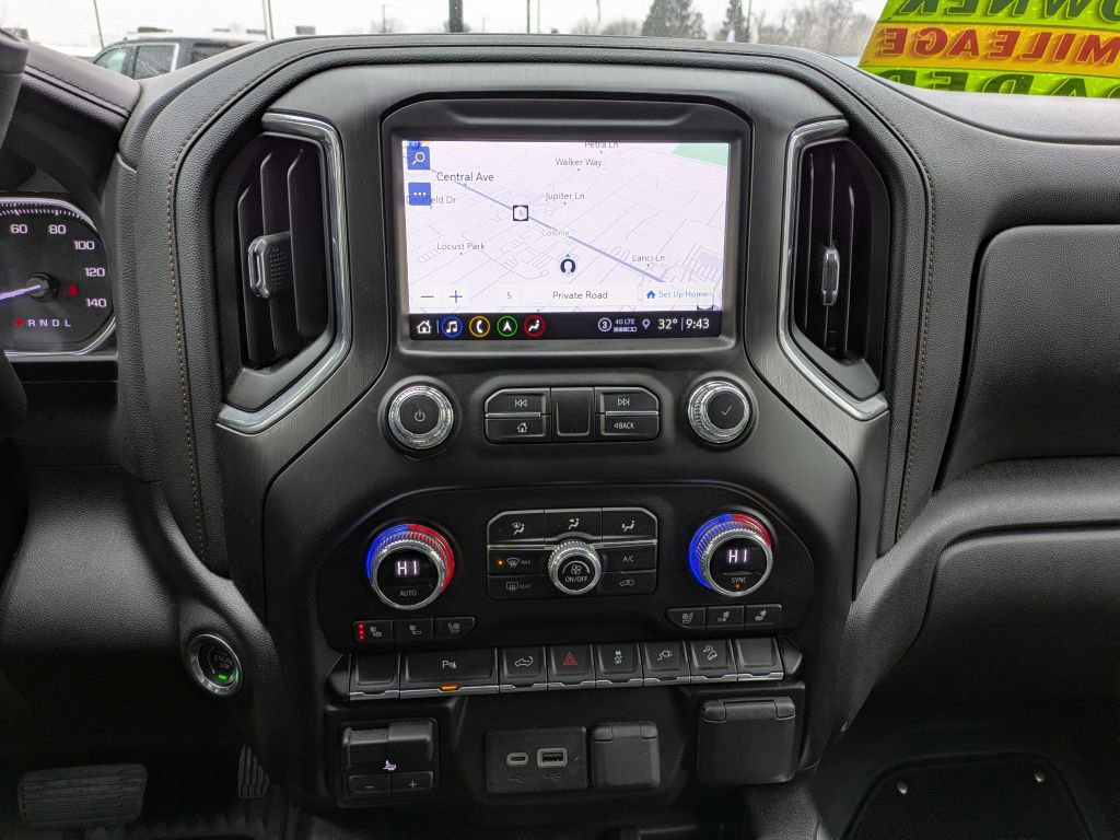 Certified 2023 GMC Sierra 2500 AT4 w/ AT4 Preferred Package image 19