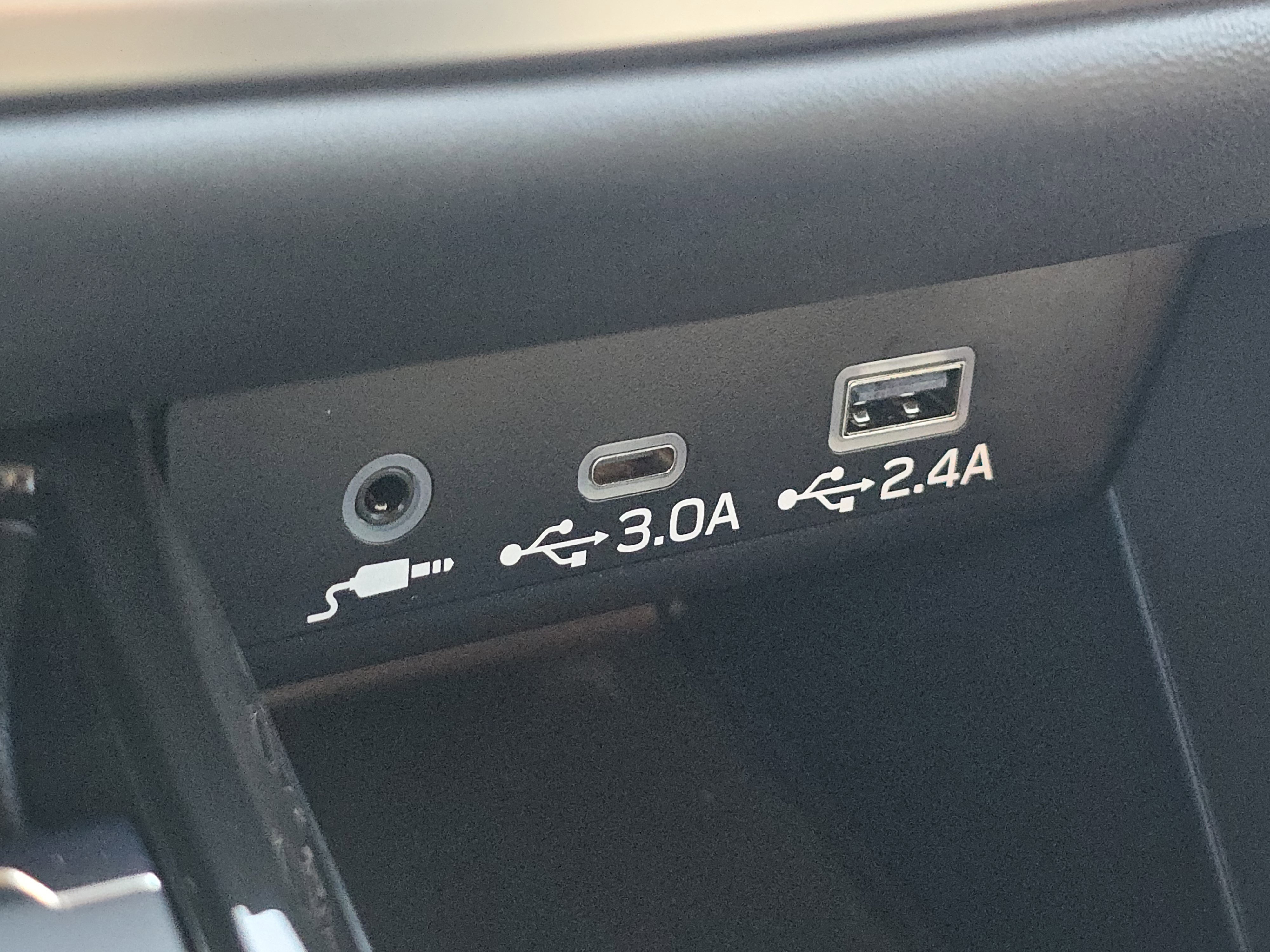 Certified 2025 Subaru Outback Premium w/ Popular Package #1A image 24