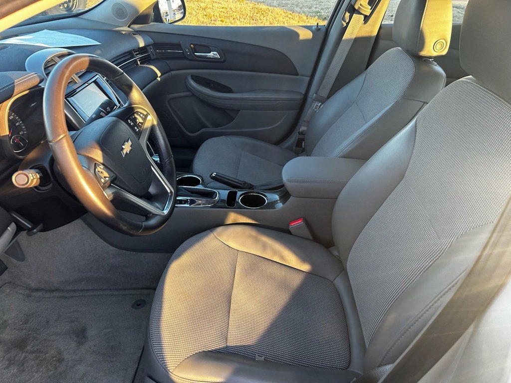 Used 2014 Chevrolet Malibu LT image 9