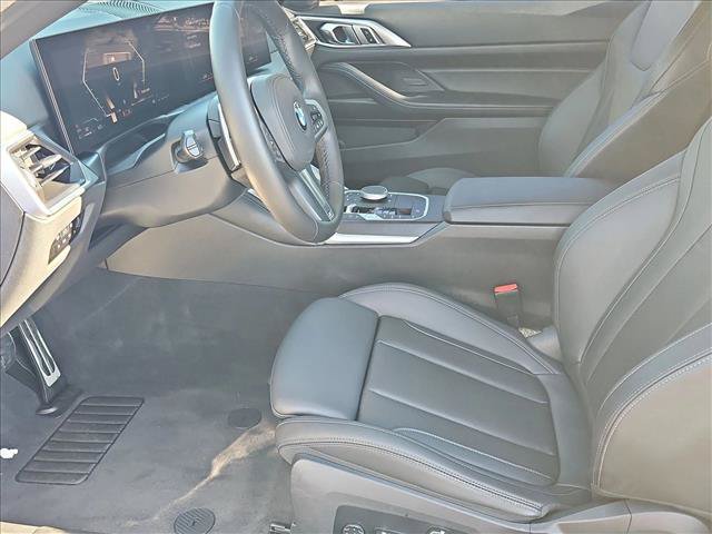 Used 2024 BMW 430i Coupe w/ M Sport Package RWD image 17