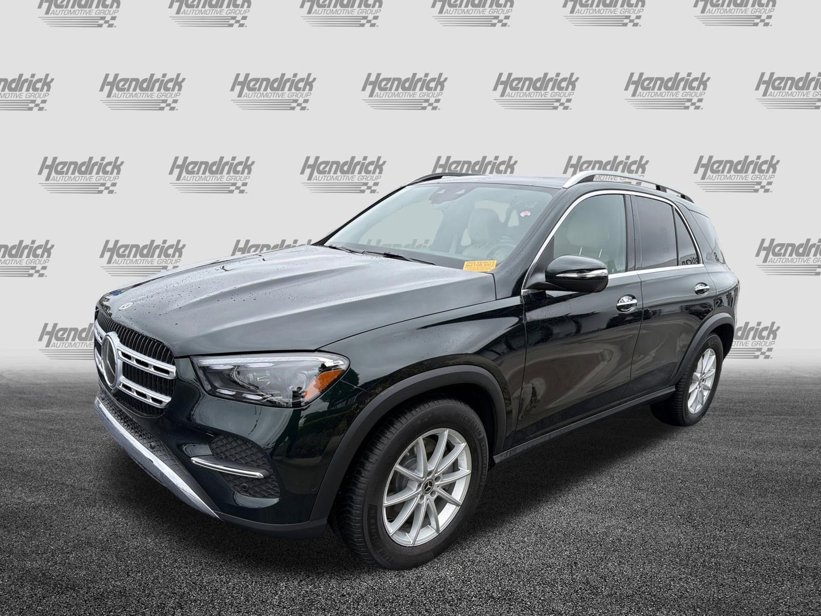 Used 2024 Mercedes-Benz GLE 450 4MATIC image 3
