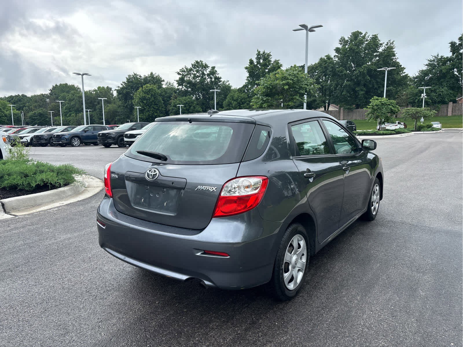 Used 2010 Toyota Matrix FWD image 4
