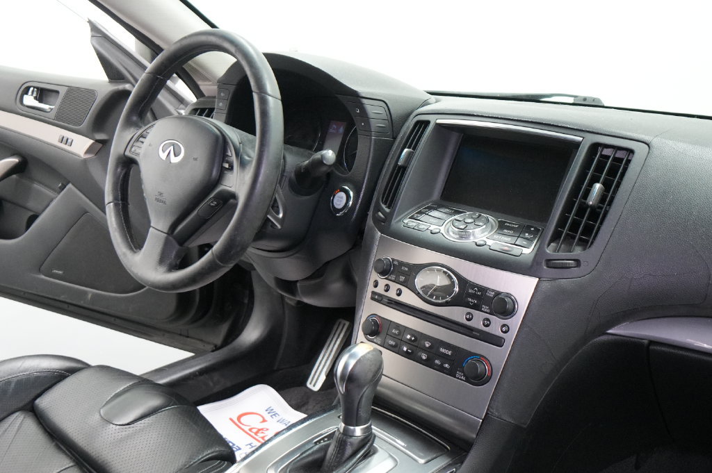 Used 2011 INFINITI G37 Journey w/ Premium Pkg RWD image 25
