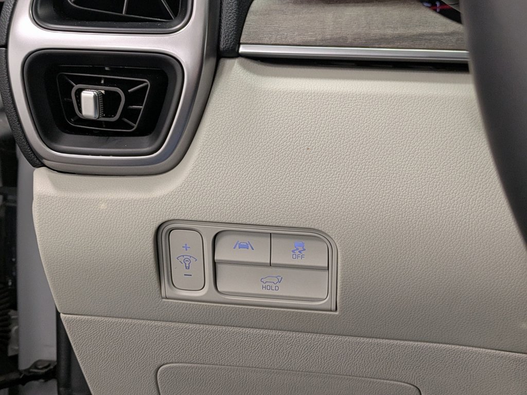 Certified 2022 Kia Sorento X-Line EX image 19