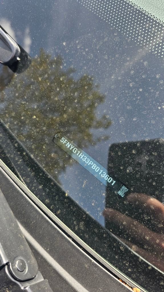 Used 2023 Honda Pilot Sport image 11