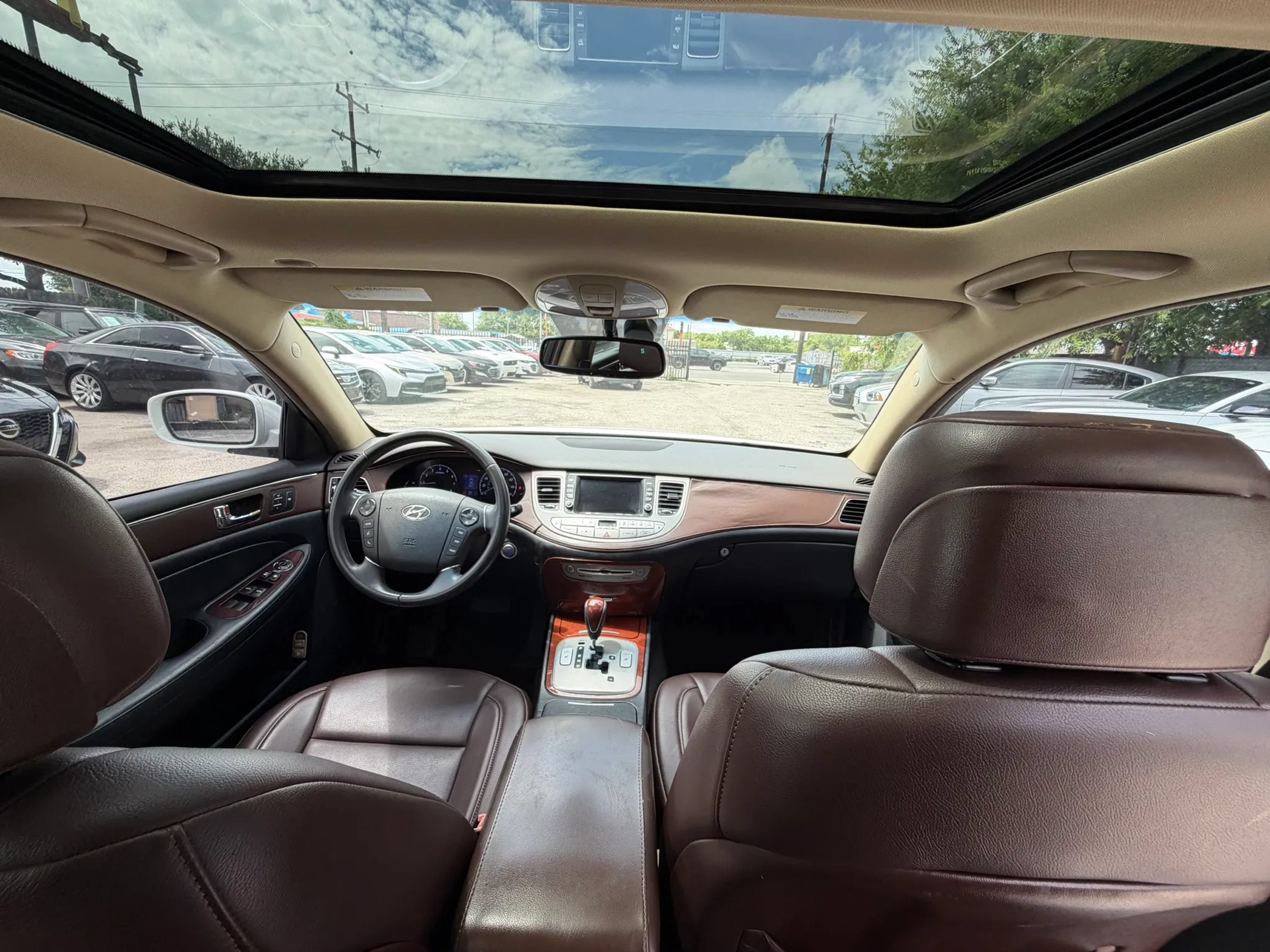 Used 2013 Hyundai Genesis 3.8 w/ Premium Pkg RWD image 13