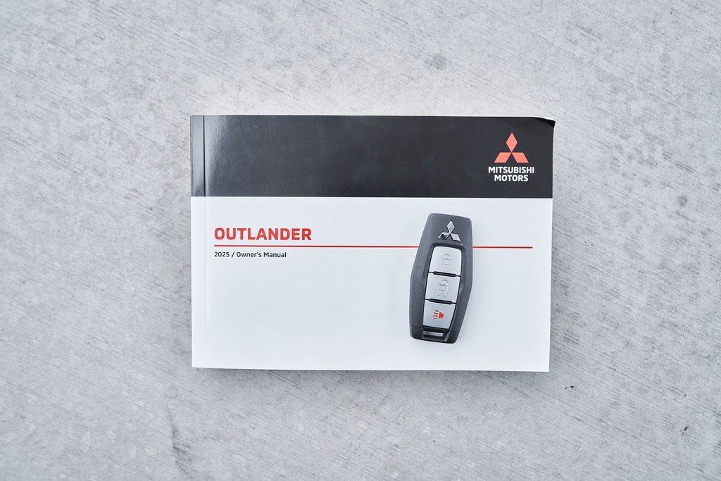 Used 2025 Mitsubishi Outlander ES image 66