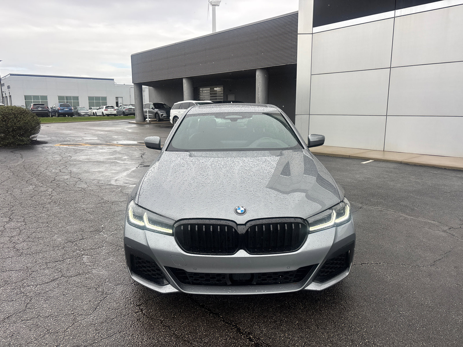 Used 2023 BMW 540i xDrive w/ M Sport Package image 2