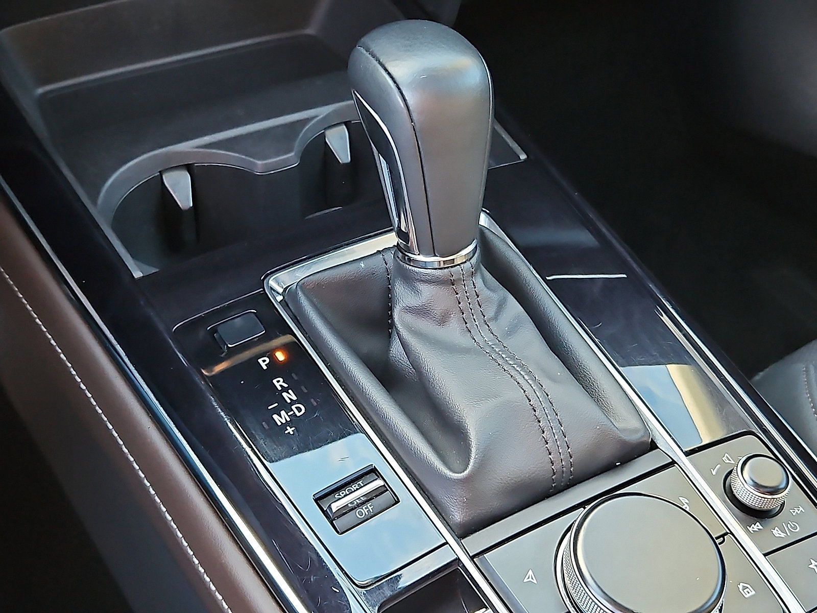 Used 2022 MAZDA CX-30 AWD 2.5 S w/ Premium Package image 15