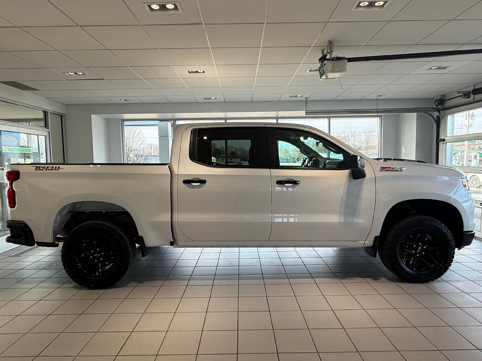 Certified 2024 Chevrolet Silverado 1500 LT Trail Boss image 7