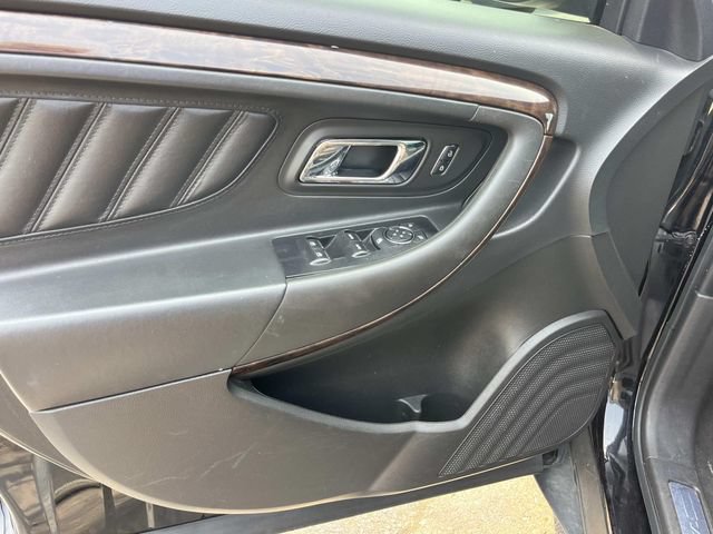 Used 2019 Ford Taurus Limited FWD image 25