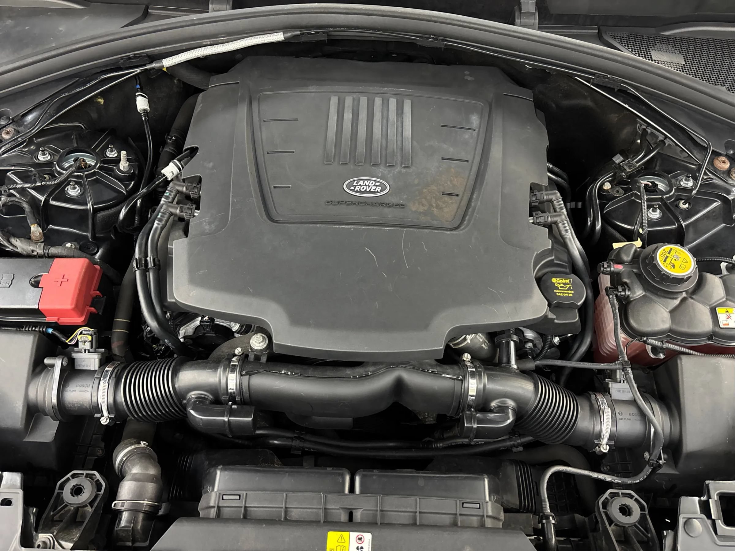 Used 2018 Land Rover Range Rover Velar R-Dynamic SE AWD/4WD image 29