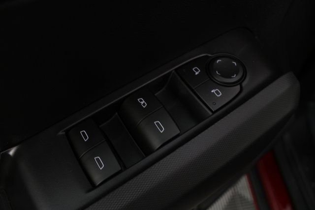 New 2026 GMC Canyon Elevation w/ Convenience Package image 16