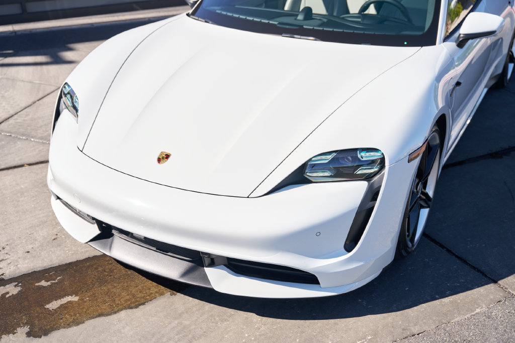 Used 2020 Porsche Taycan Turbo AWD/4WD image 5