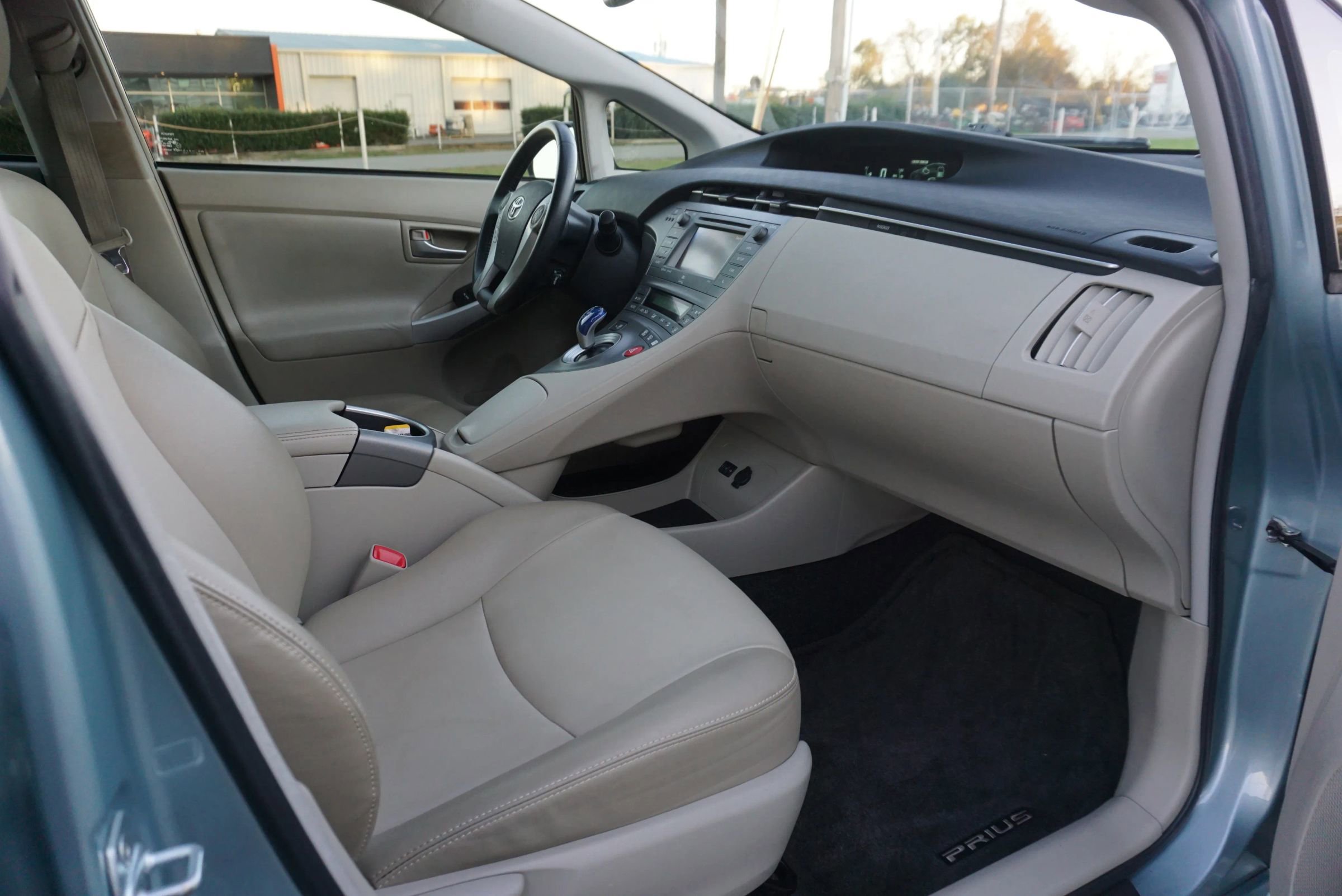 Used 2013 Toyota Prius One image 22