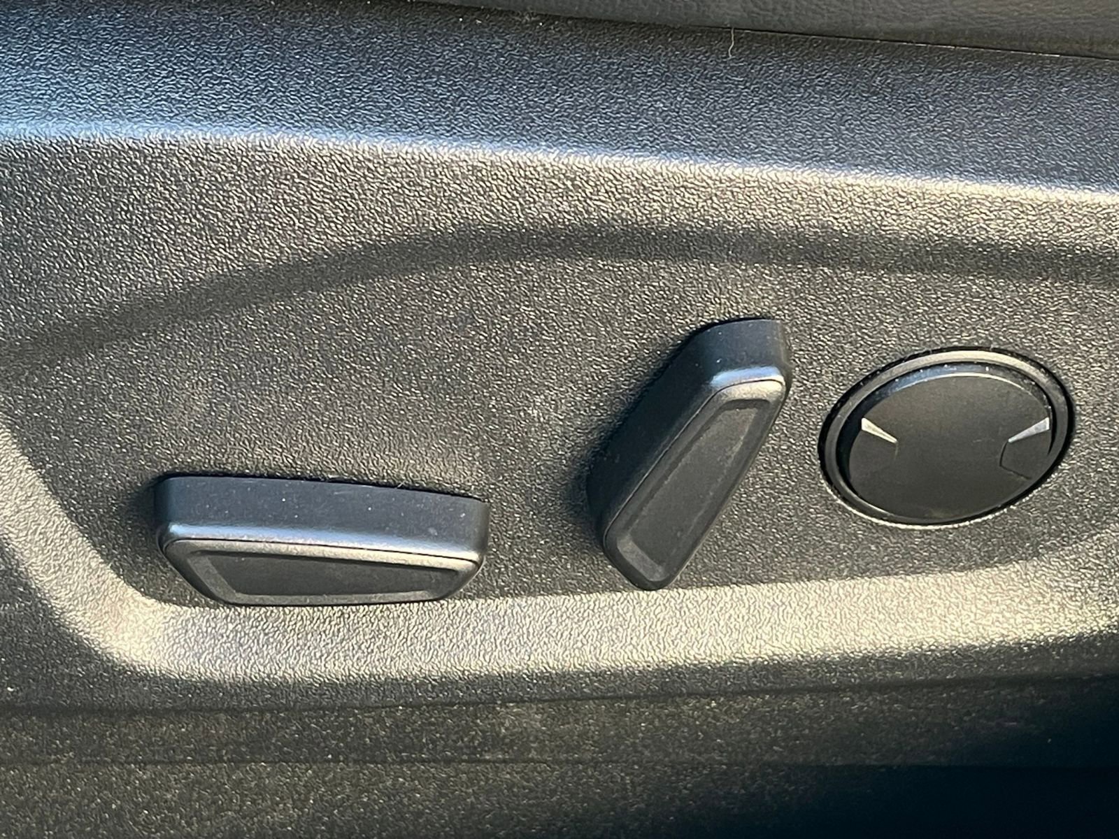 Used 2024 Ford Edge SEL image 22