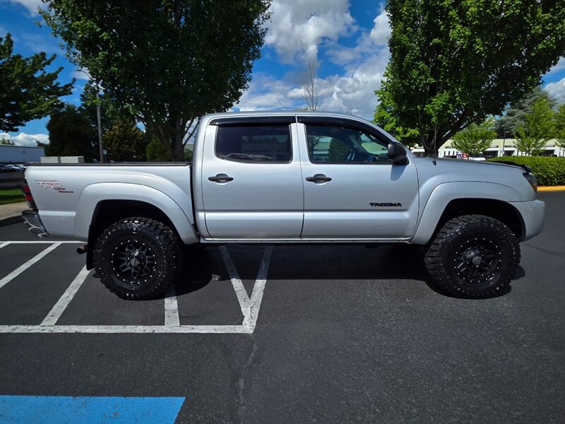 Used 2011 Toyota Tacoma 4x4 Double Cab w/ TRD Off-Road Pkg w/JBL Audio image 4
