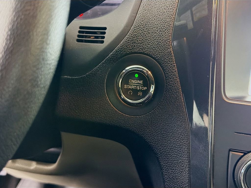 Used 2018 Ford Explorer XLT w/ Equipment Group 201A image 35