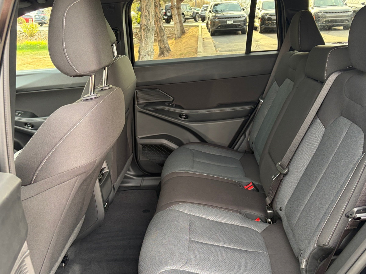 New 2026 Jeep Cherokee Laredo AWD/4WD image 20