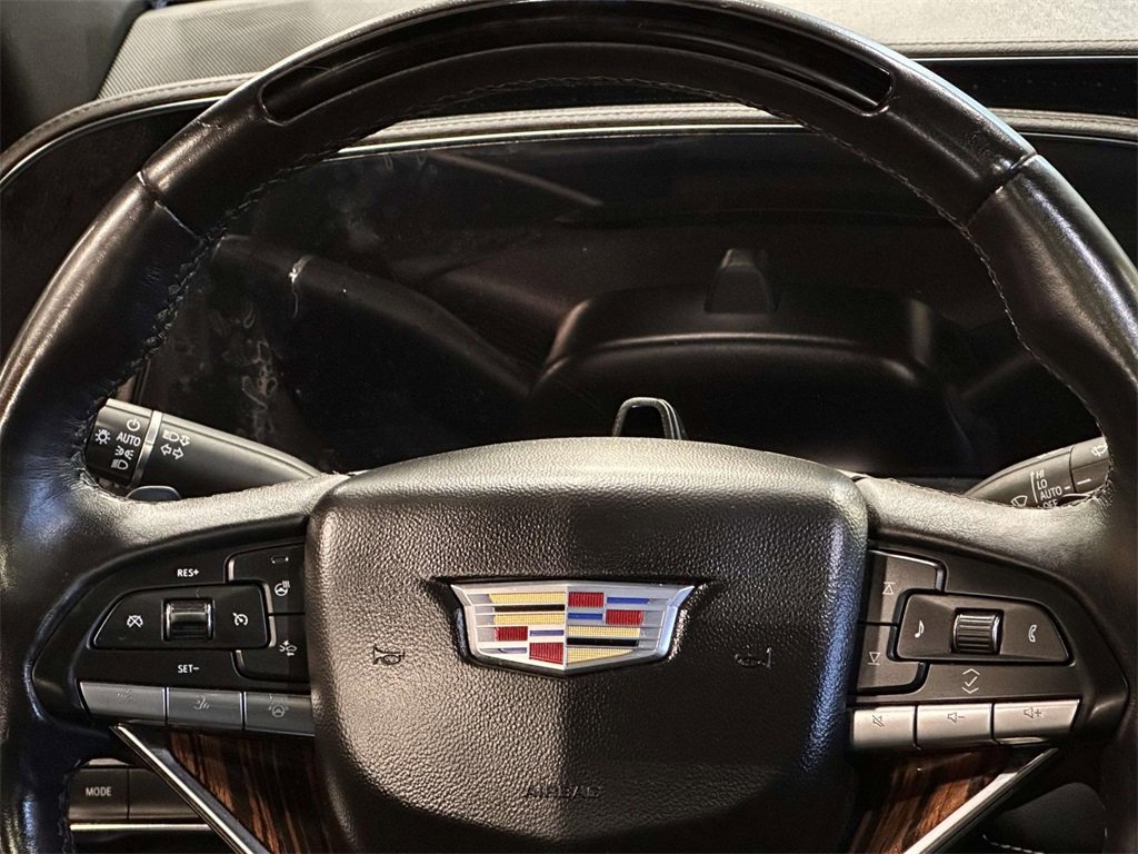 Used 2023 Cadillac Escalade Premium Luxury image 22
