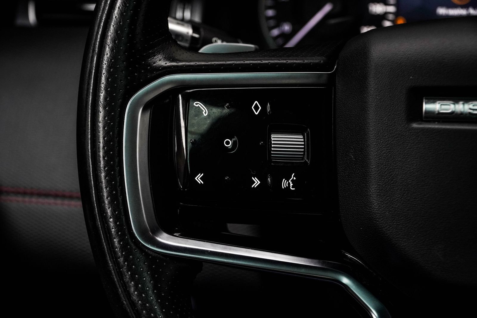 Used 2021 Land Rover Discovery Sport S R-Dynamic image 29