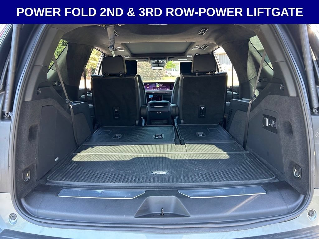 Used 2025 Cadillac Escalade Sport Platinum w/ LPO, Floor Liner Package AWD/4WD image 22