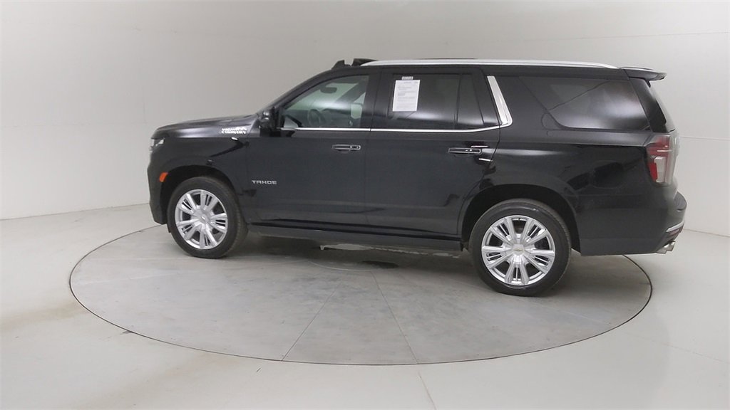 Used 2021 Chevrolet Tahoe High Country w/ Premium Package image 19