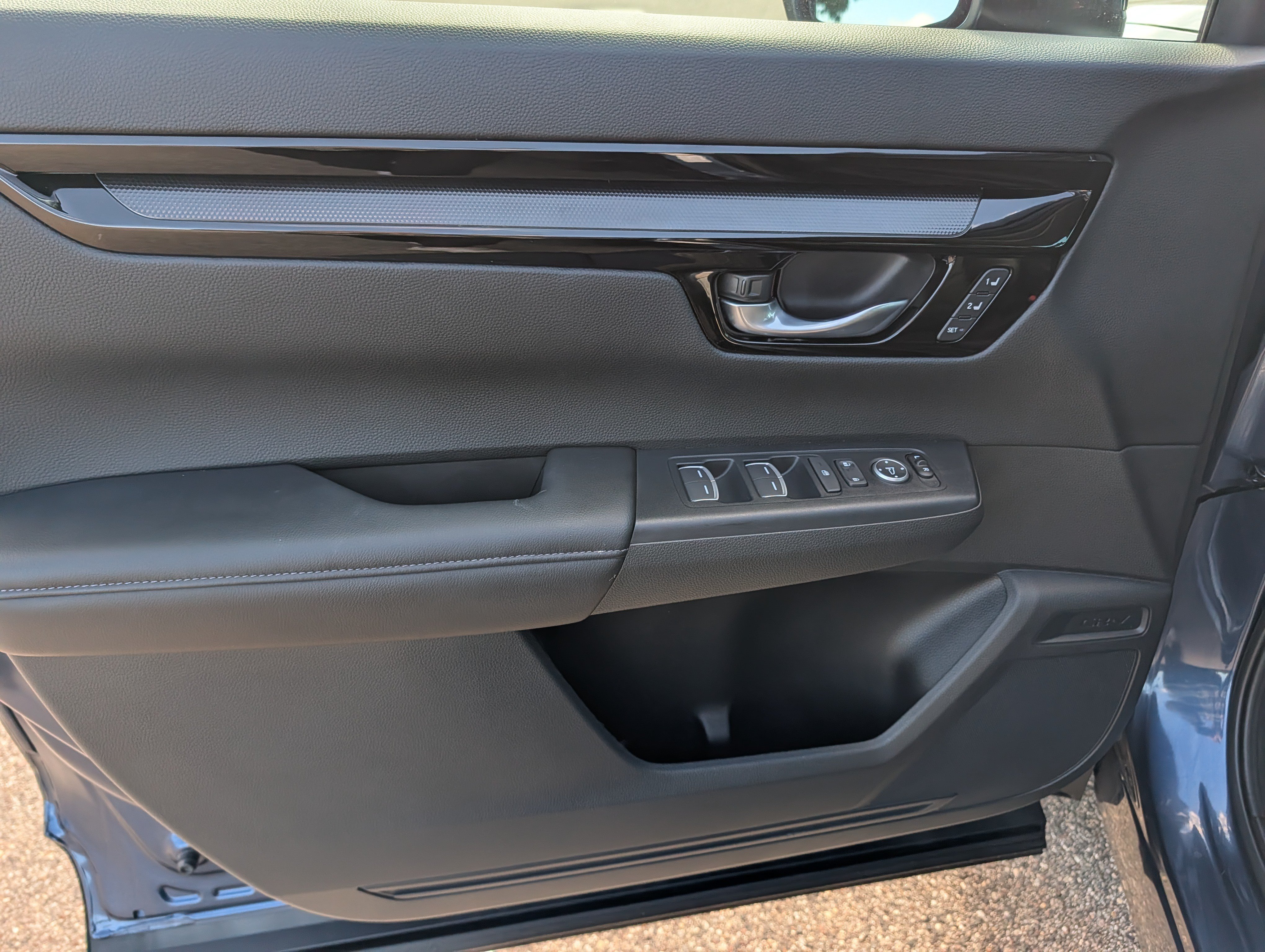 Used 2025 Honda CR-V EX-L image 22
