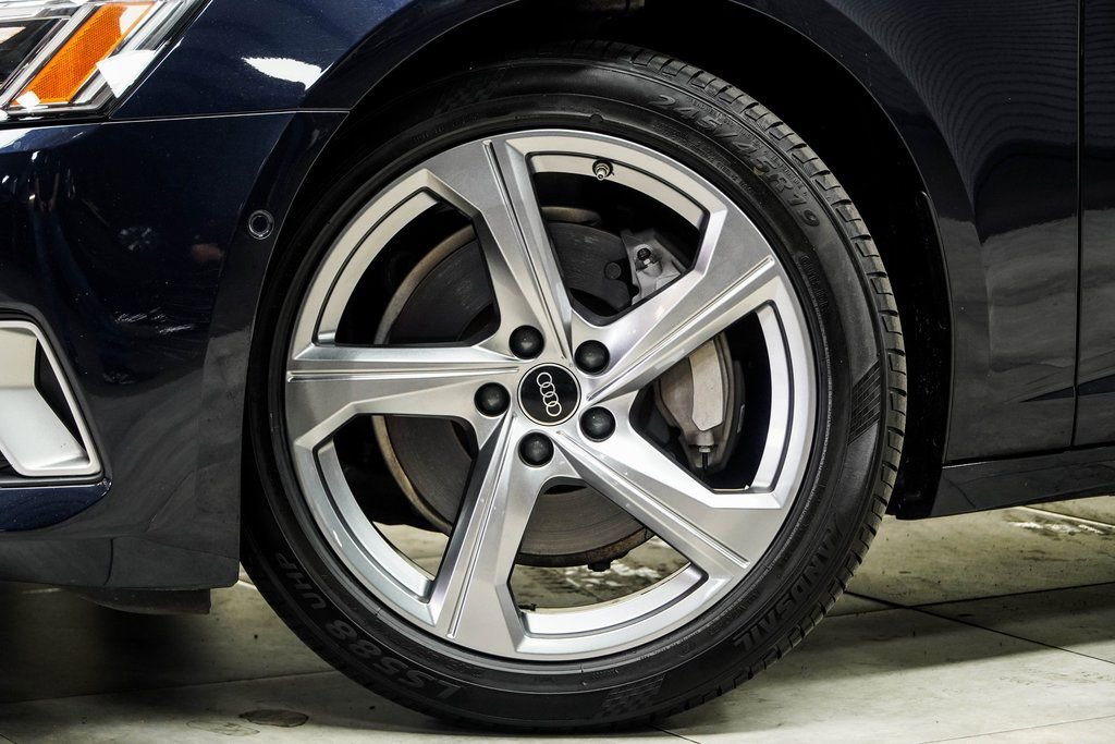 Used 2024 Audi A6 Premium Plus image 3